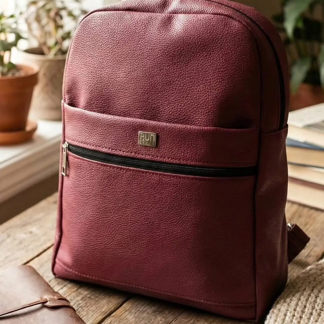 Mochila de cuero ecológico bordó